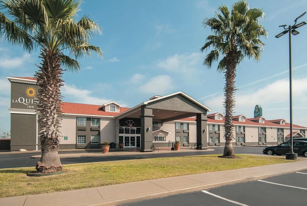 La Quinta Inn By Wyndham San Antonio Brooks City Base Exterior photo